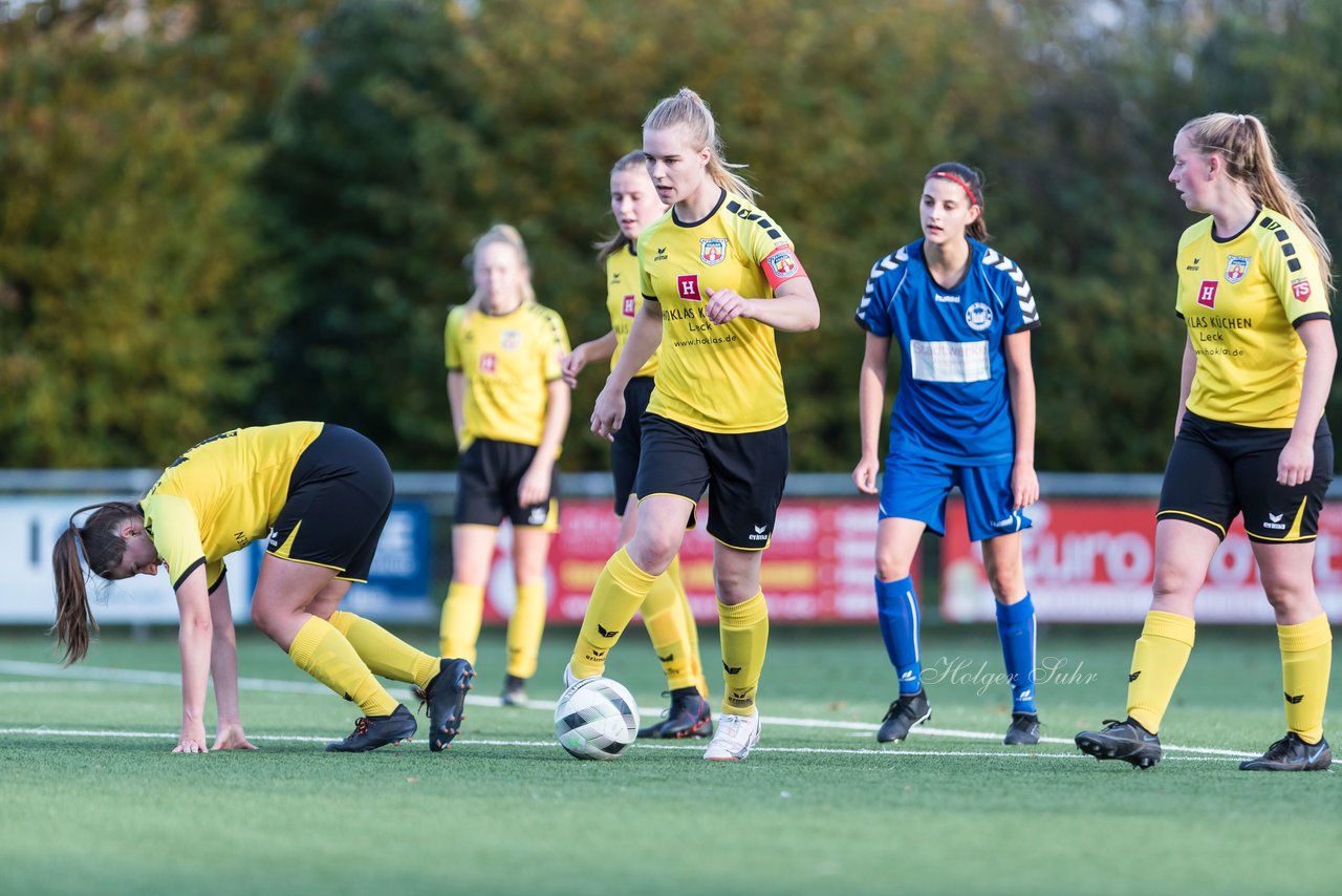 Bild 133 - F SSC Hagen Ahrensburg - SV Frisia 03 Risum-Lindholm : Ergebnis: 2:0